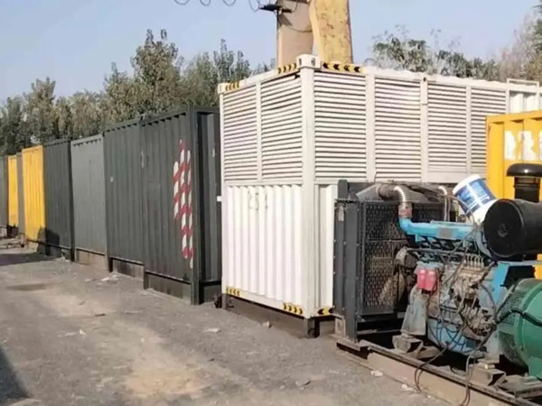 遂宁200KW柴油发电机机组每小时油耗是多少?